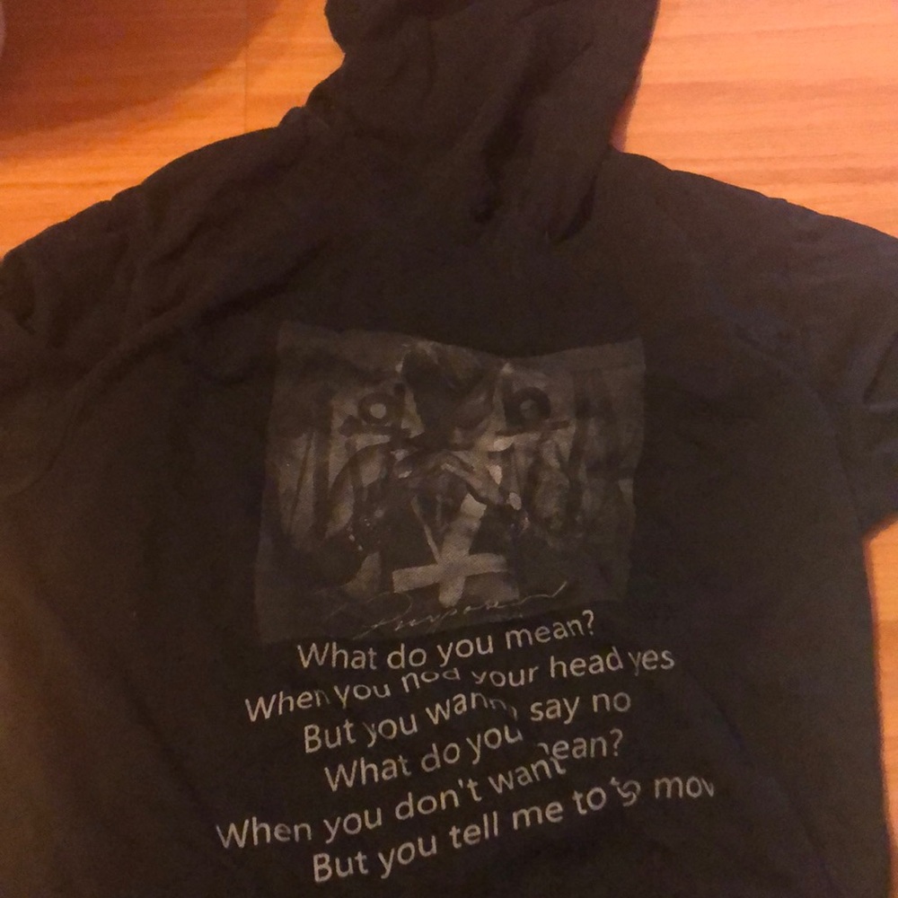 Justin Bieber what do you mean lyric sweater